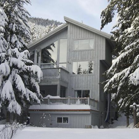 Wildflower Private Studio Suite By Belle Neige Whistler Extérieur photo